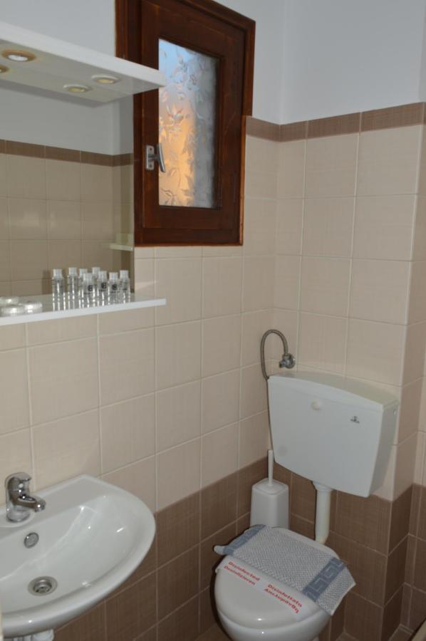Pansion Katerina Hotel Skiathos Town Luaran gambar